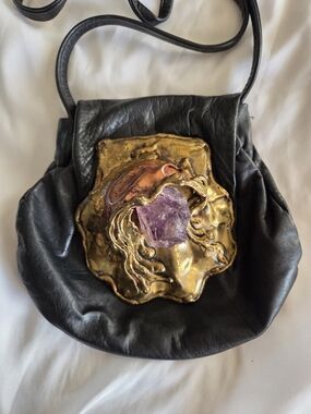 Fancy Nancy | Gold Sculptural Plate and Amethyst Accent Bag